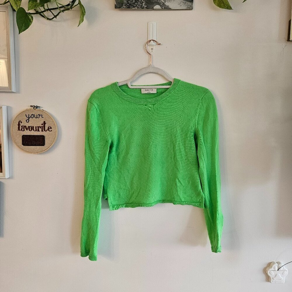 Aritzia Merino Wool Lime Green Long Sleeve Cropped Sweater